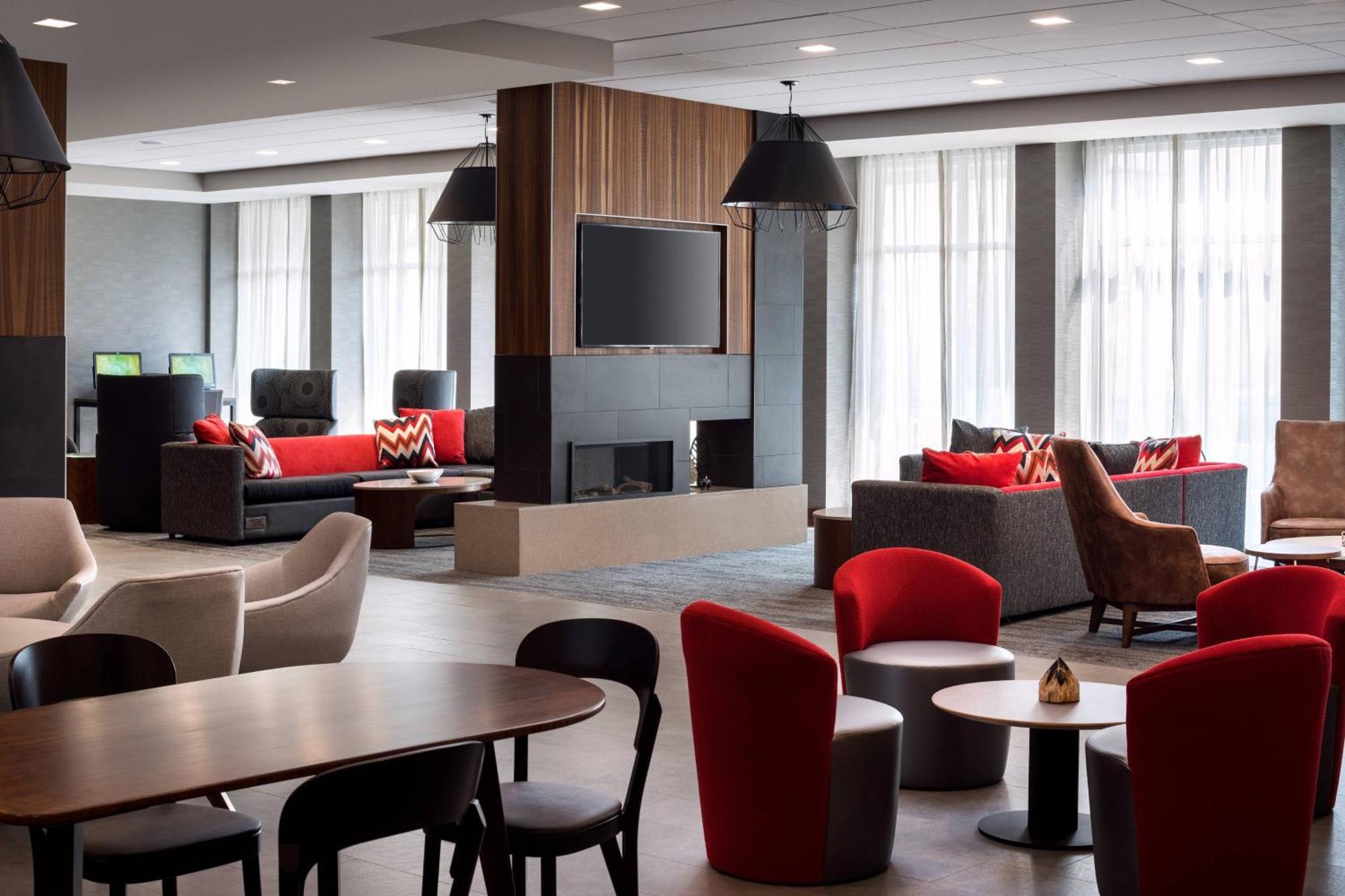 Courtyard By Marriott Pullman Otel Dış mekan fotoğraf