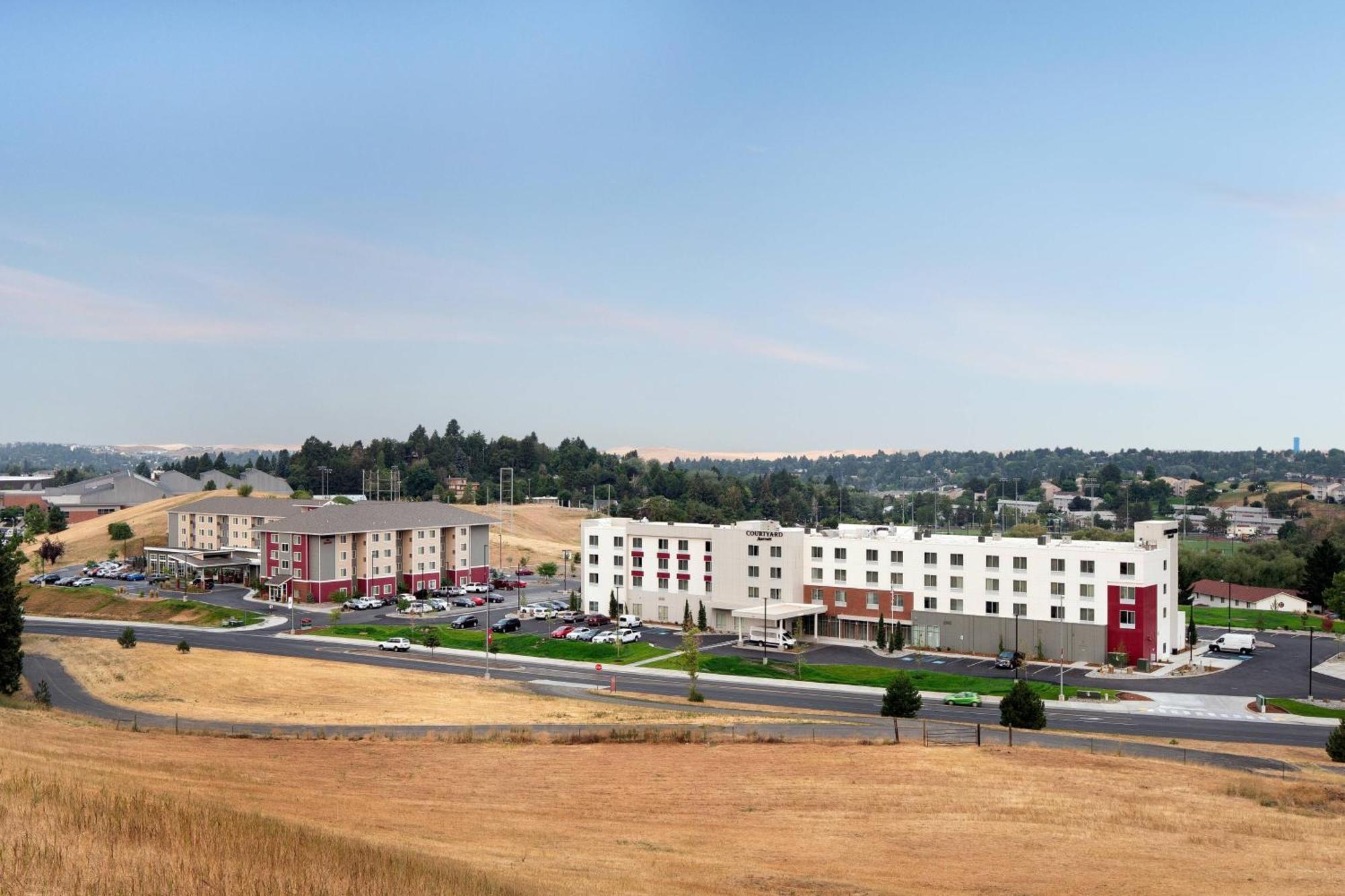 Courtyard By Marriott Pullman Otel Dış mekan fotoğraf
